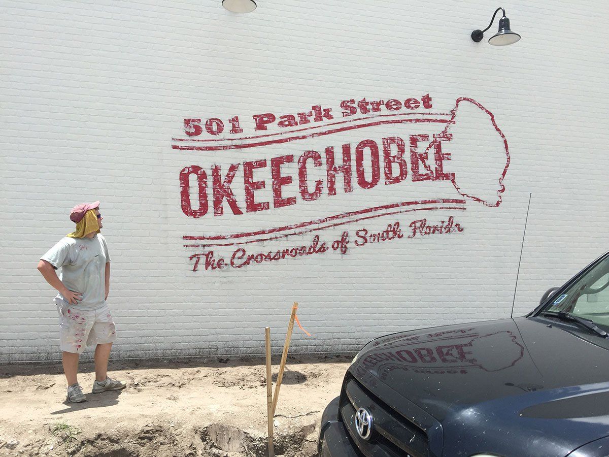 Florida's Trendy Taco Bell Exterior Murals Created By Murals & More