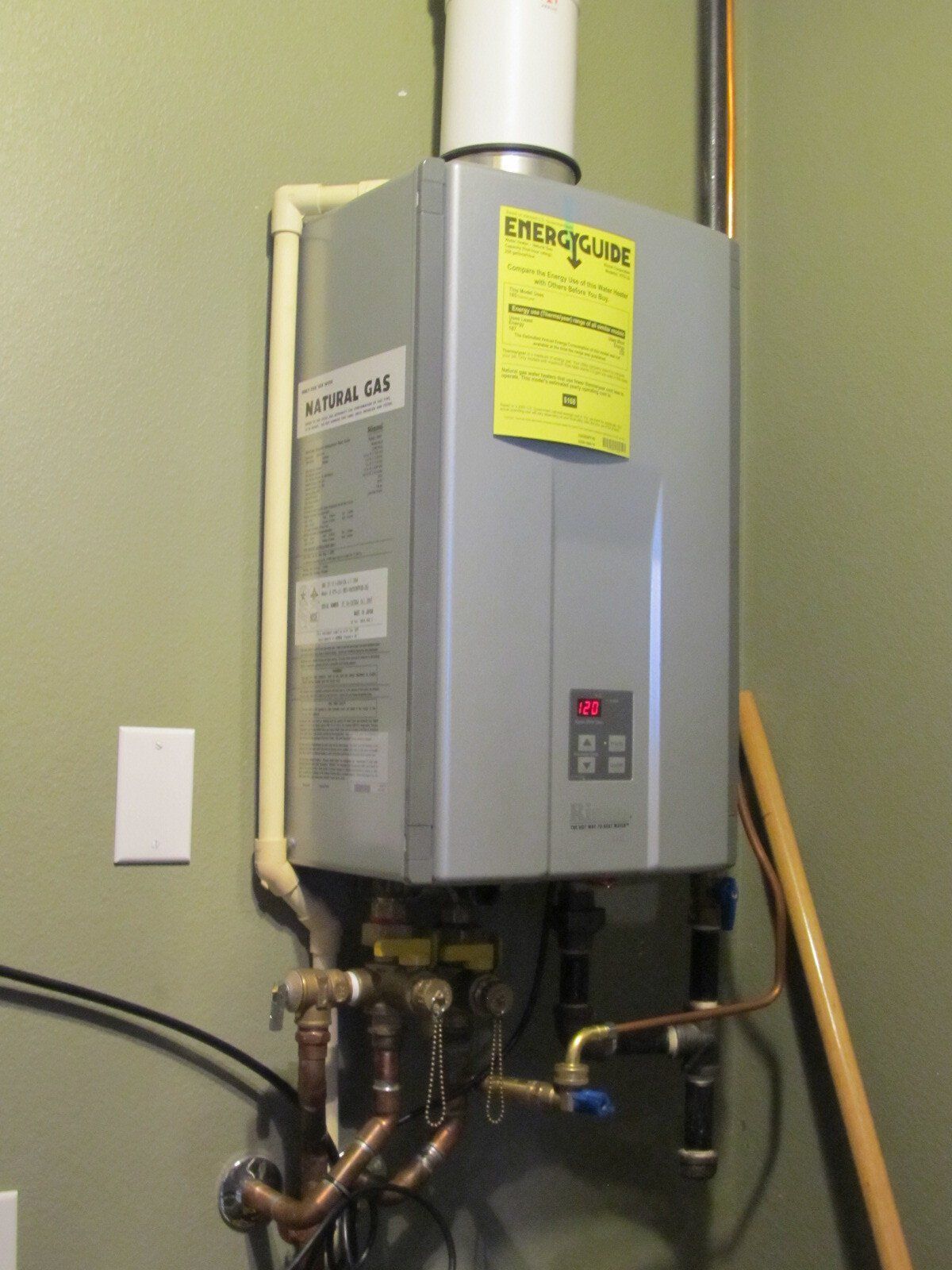 Showroom | Plumbing Fixtures | Red Bud IL | HVAC Equipment