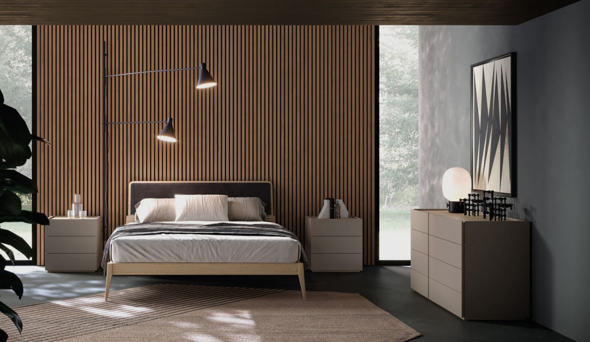 Camera da letto moderna con parete decorativa a doghe di legno, letto grigio, lampade a sospensione e comò accanto a una finestra.