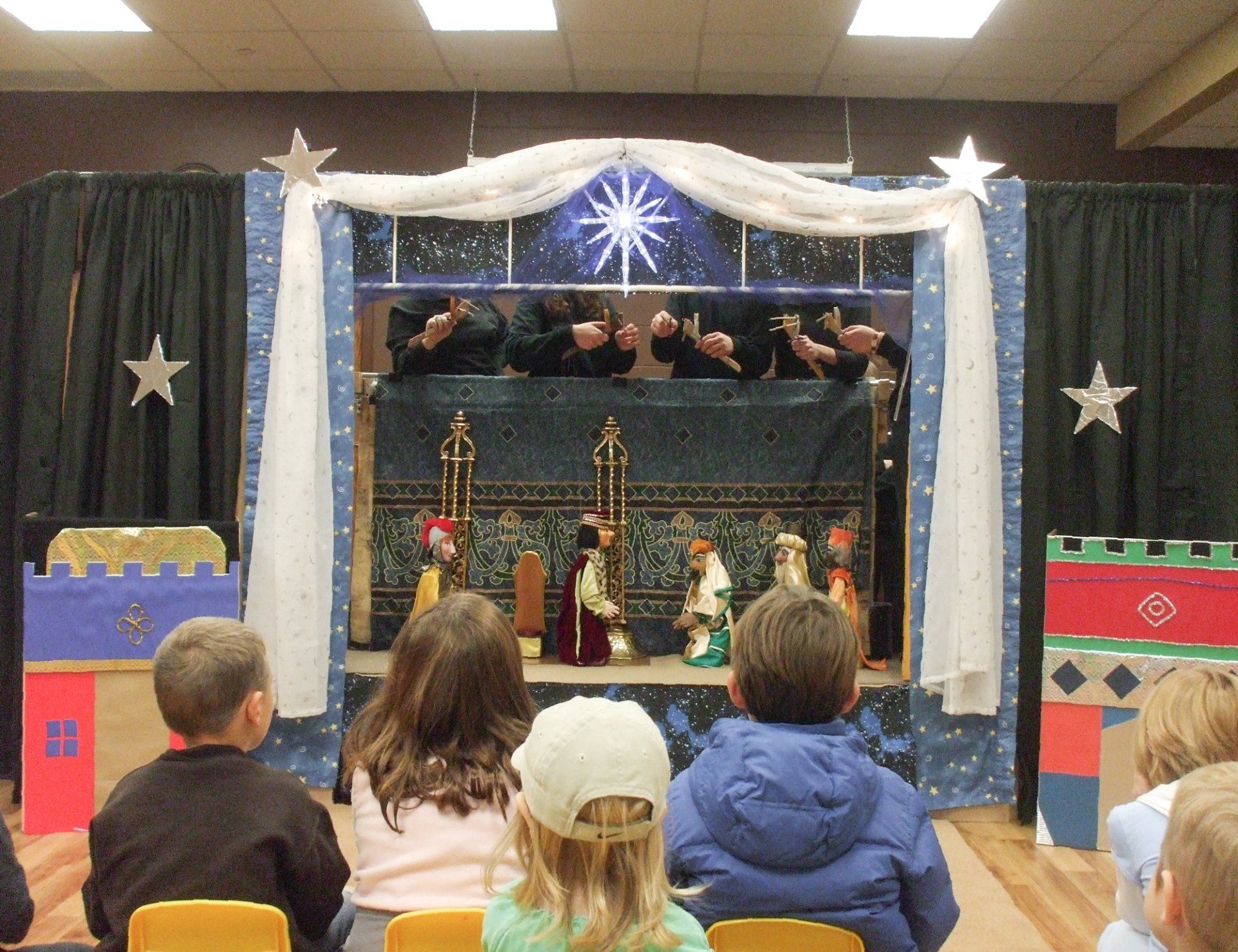 photo of audience enjoying show