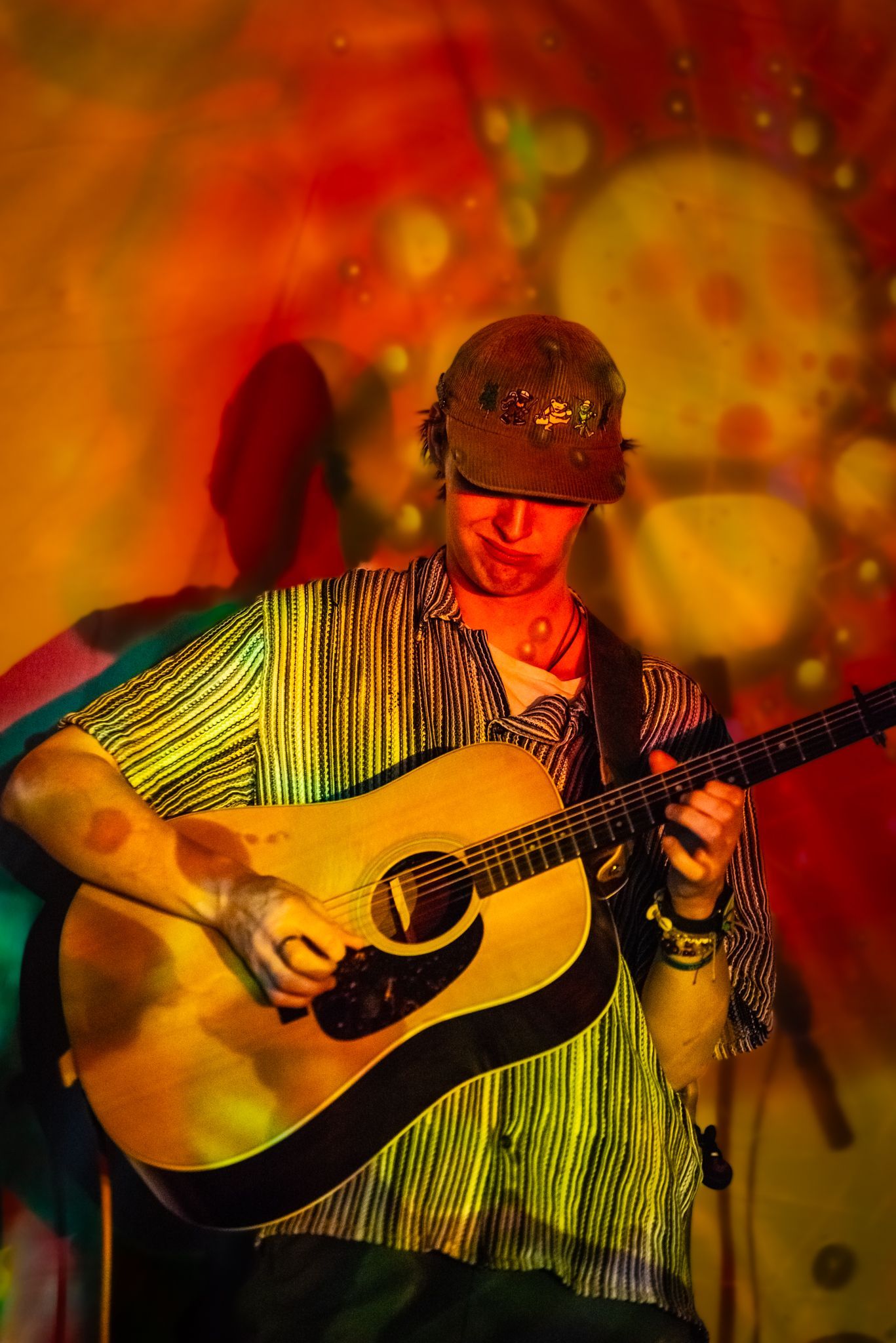 Dellwood & Visual Vinyl Liquid Light Show at The Happy Productions Listening Room in Cambridge Minnesota