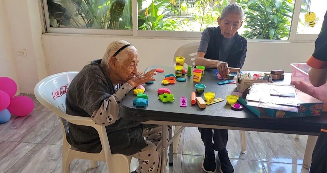 ASILO EL HOGAR DE MI ABUELITO