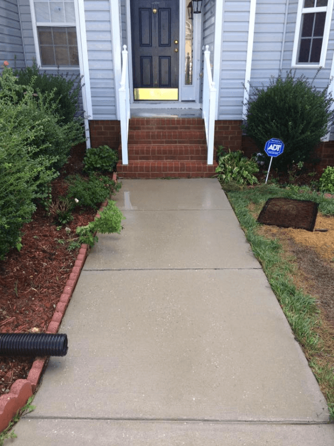Residential Pavement After Power Washing – Kents Store, VA – Central Virginia Power Washing