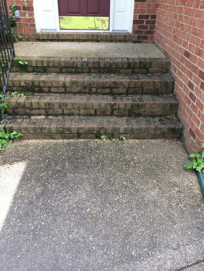 Stairs of a House Before Power Washing – Kents Store, VA – Central Virginia Power Washing