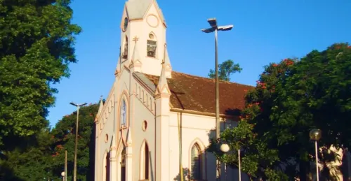 Igreja matriz de São Joaquim em Alterosa