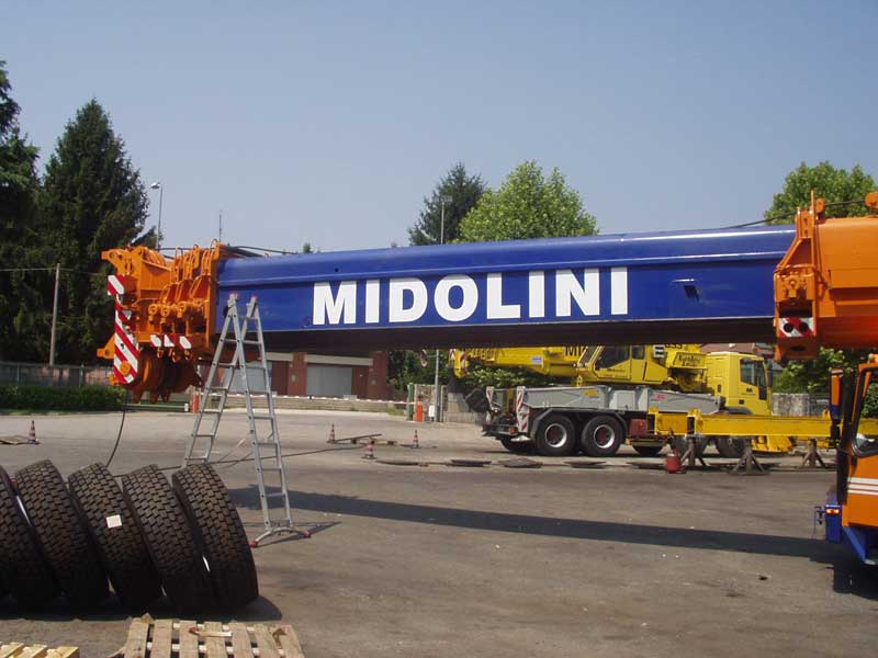 scritte su automezzi