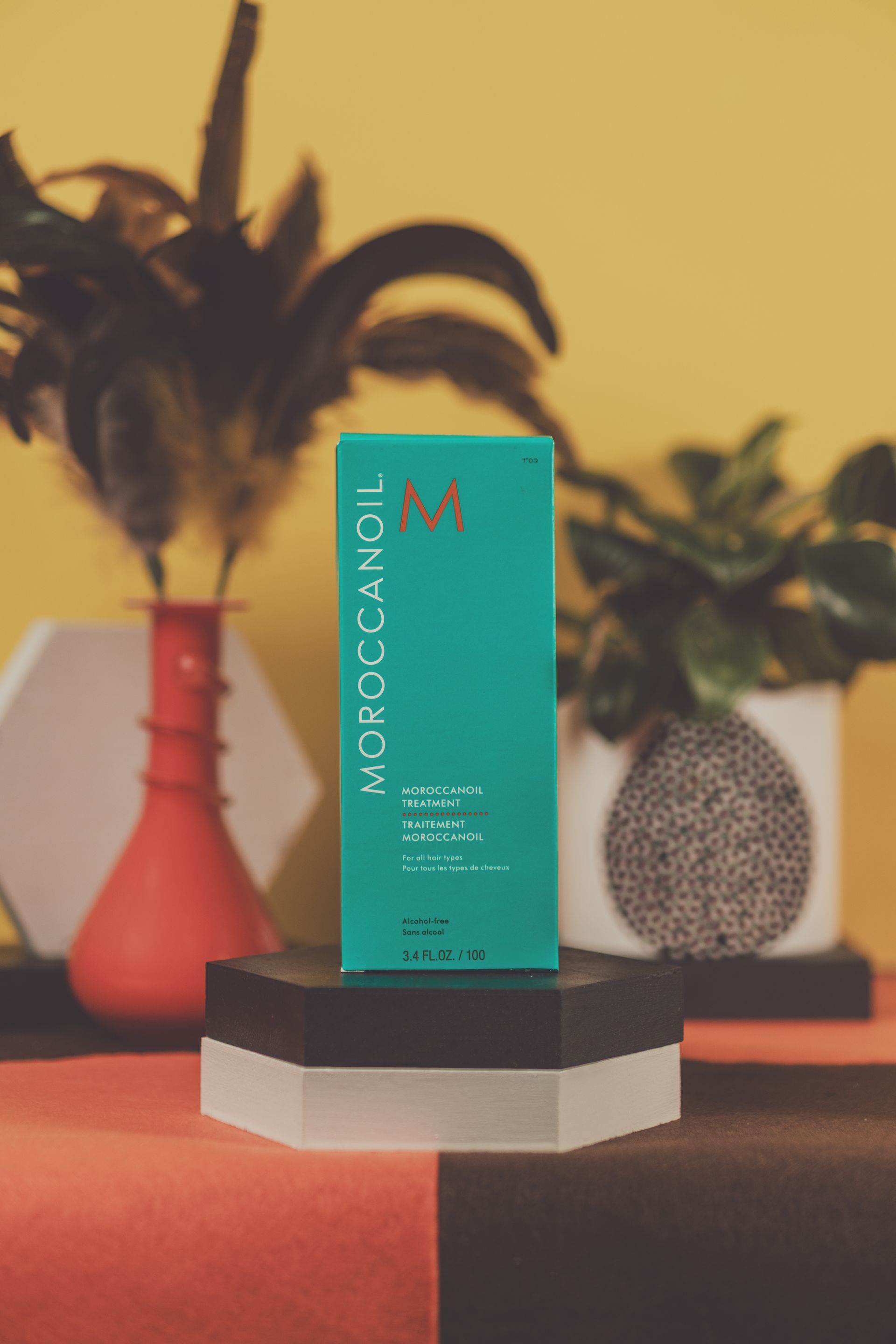 A box of moroccanoi sits on a table
