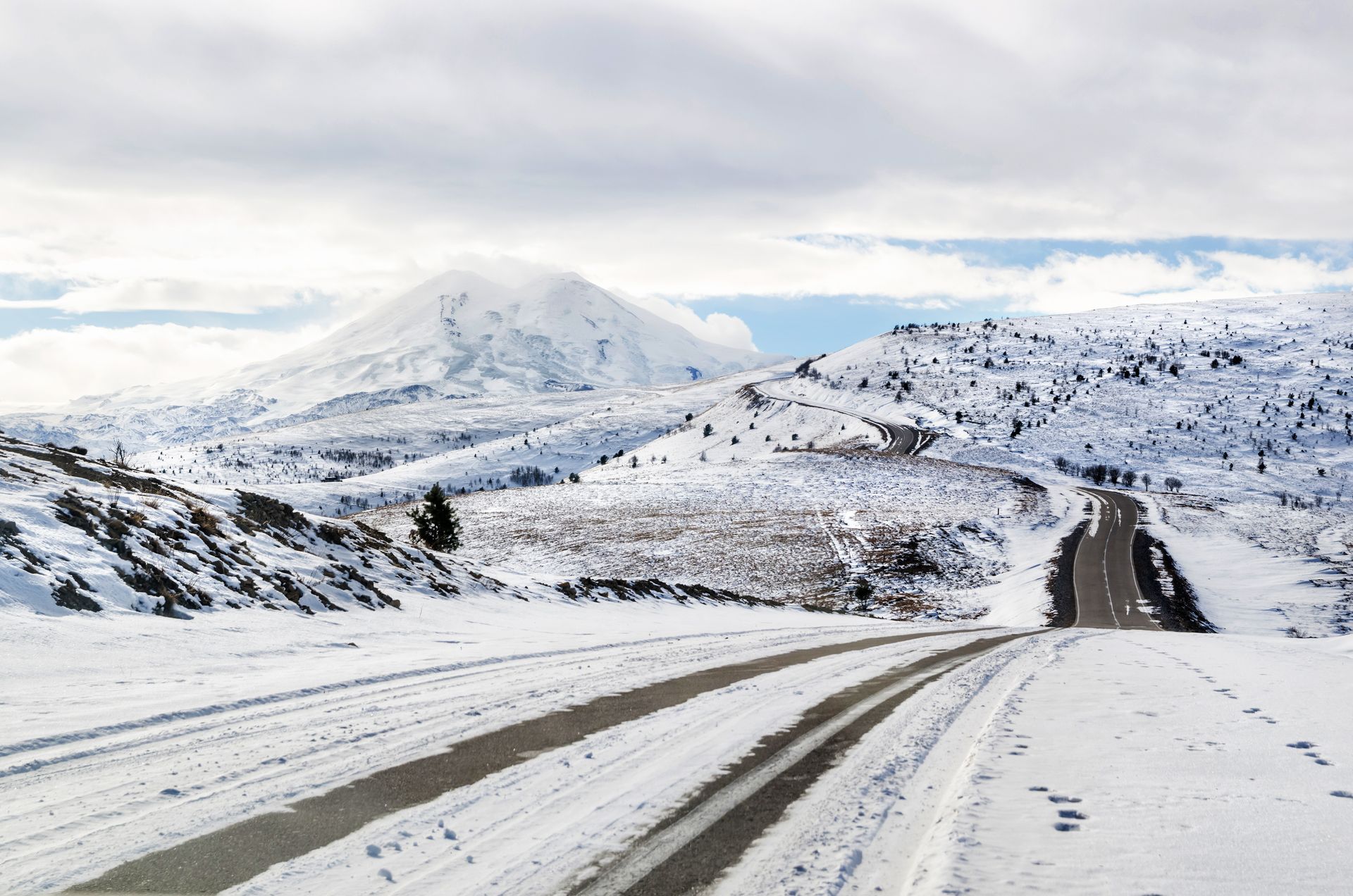 How to Winterize Your Car for Cold Weather | Community Automotive Repair