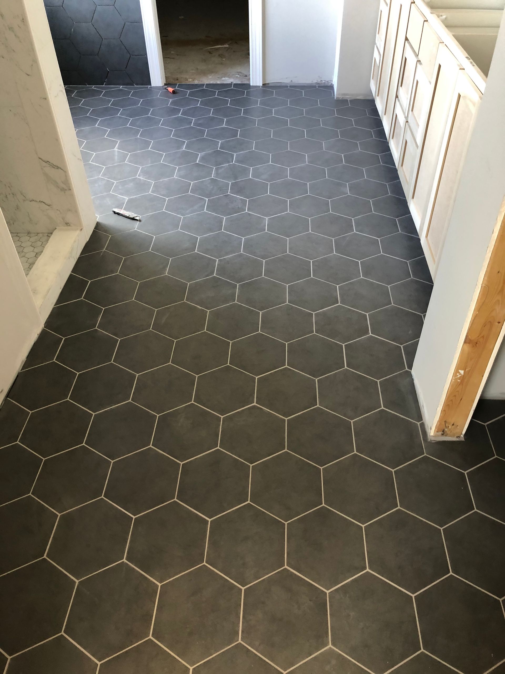 bathroom floor tile installation | Eden Prairie
