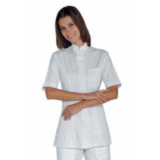 infermiera con camicie a mezze maniche