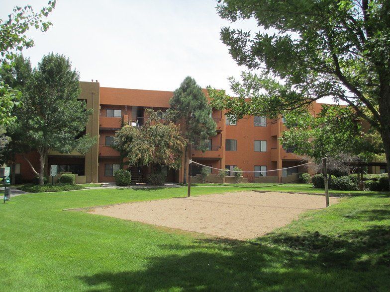 Cottonwood Ranch Apartments