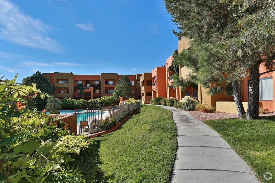Cottonwood Ranch Apartments