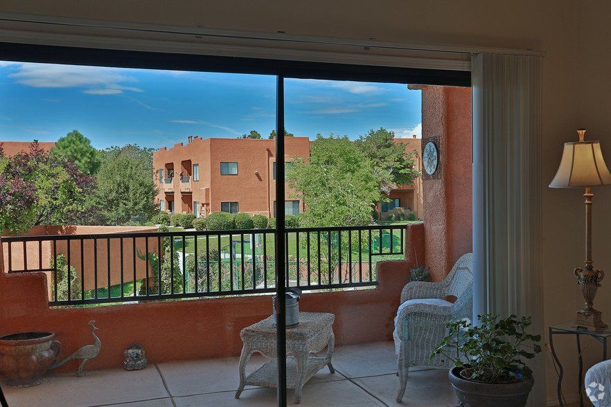 Cottonwood Ranch Apartments