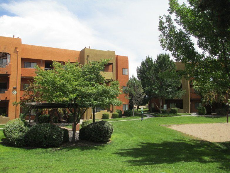 Cottonwood Ranch Apartments