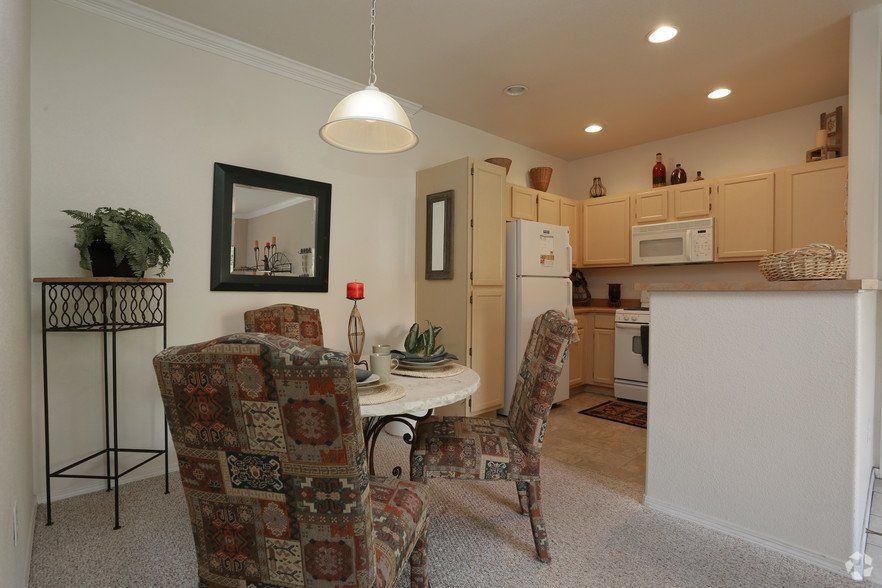 Cottonwood Ranch Apartments