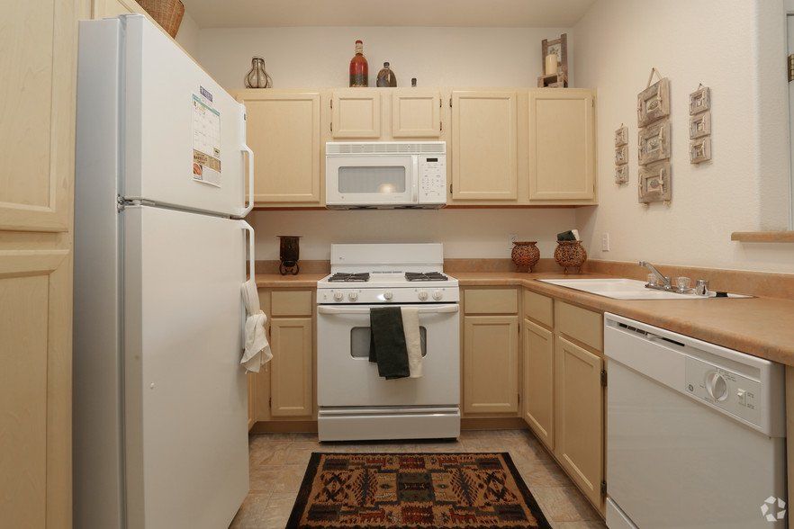 Cottonwood Ranch Apartments