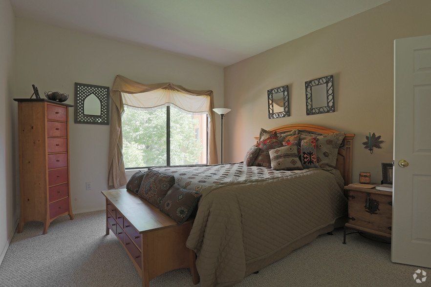 Cottonwood Ranch Apartments