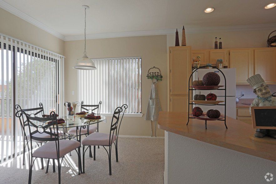 Cottonwood Ranch Apartments