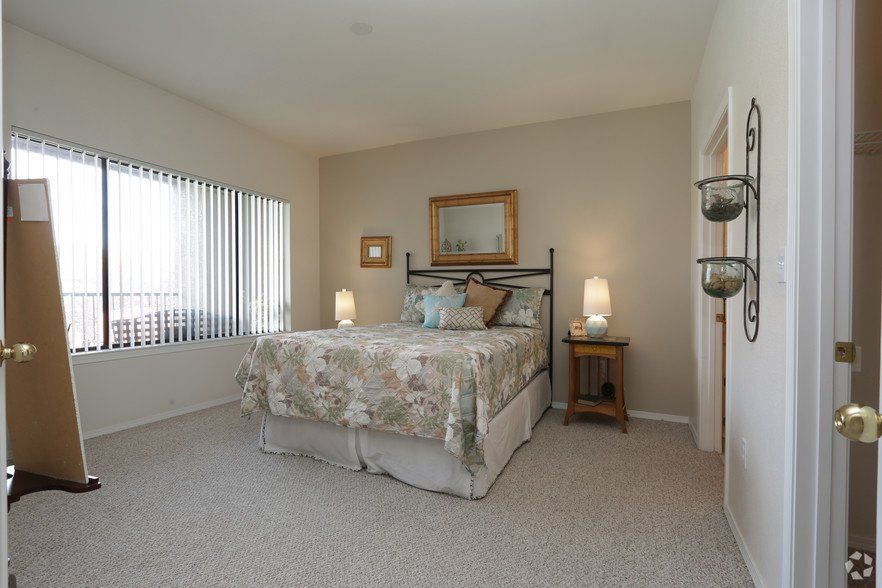 Cottonwood Ranch Apartments