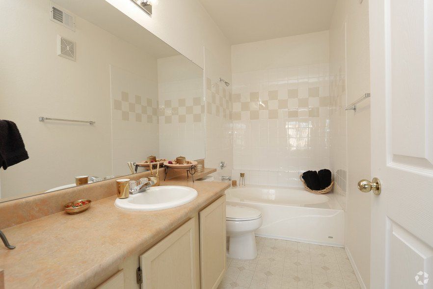 Cottonwood Ranch Apartments