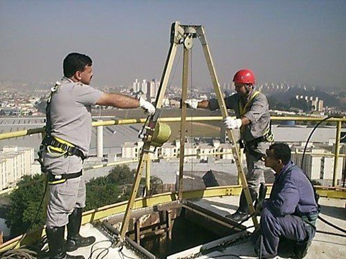 Limpeza de Reservatórios - São Paulo Desentupidora e Dedetizadora