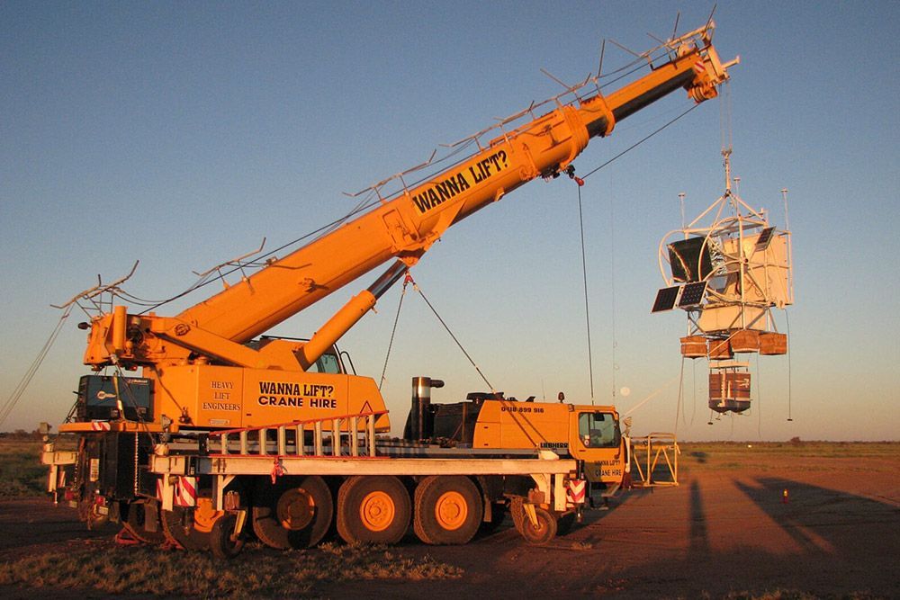 Transport Company About Alice Springs Wanna Lift Crane Hire