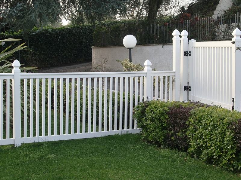 recinzione in PVC modello FD1