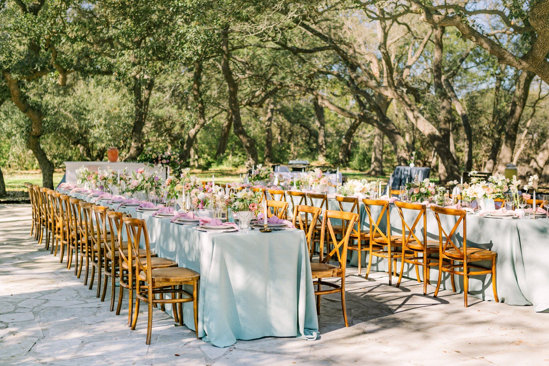 outdoor wedding reception in Austin texas