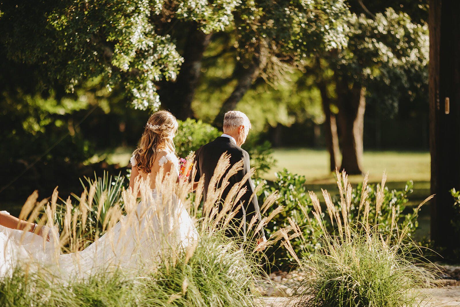 outdoor wedding ceremony in the Texas Hill Country