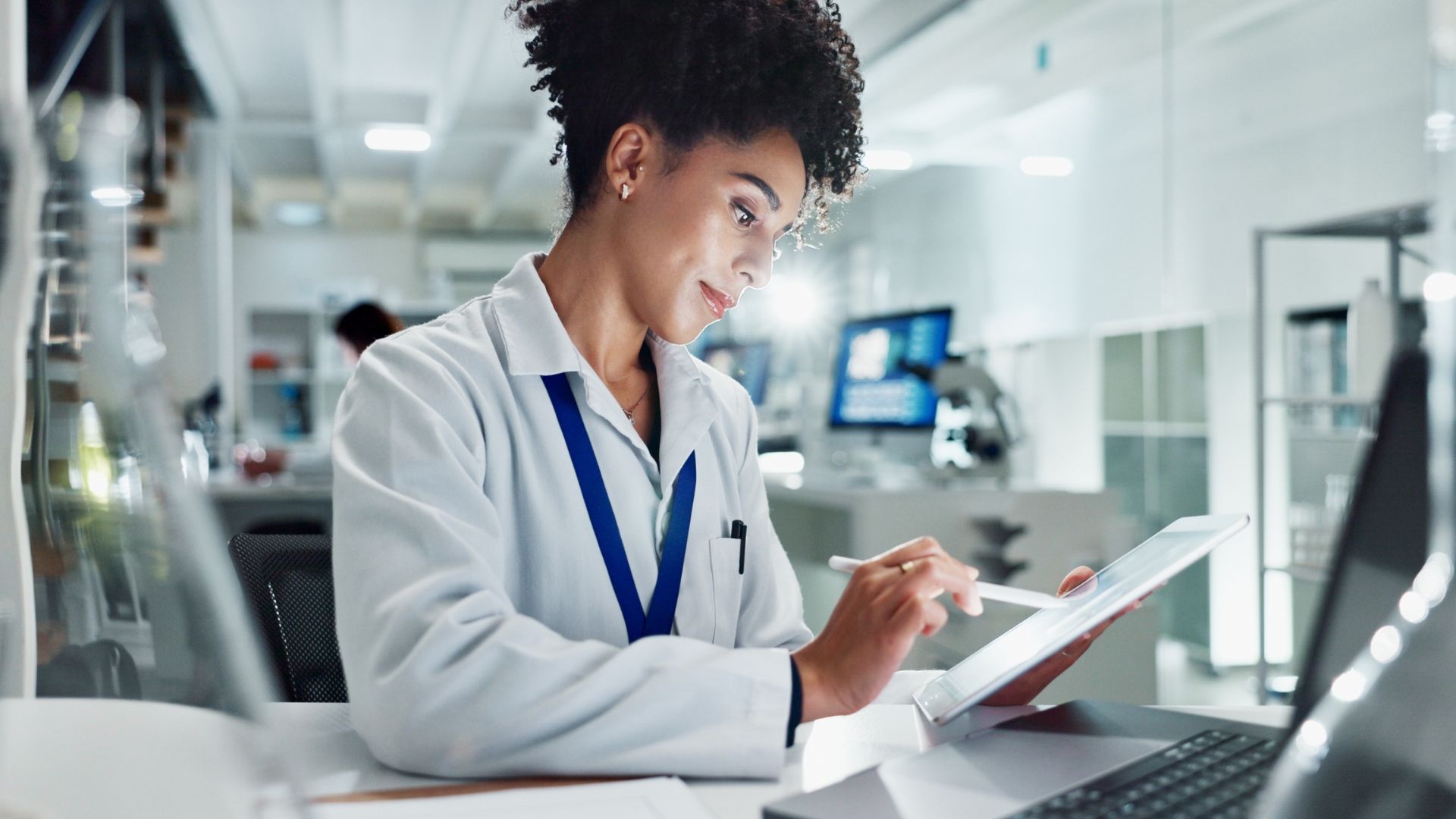 Is it safe to mix Mounjaro and metformin? Learn what to expect with these two diabetes medications.
