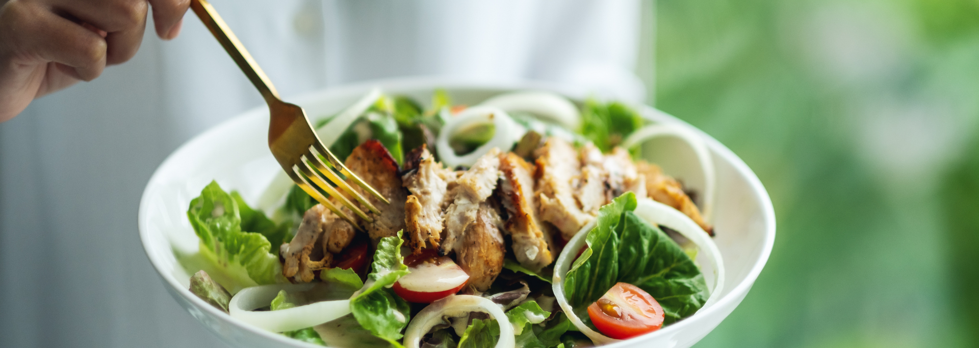 Picture of a healthy, balanced meal in a sensible portion. 