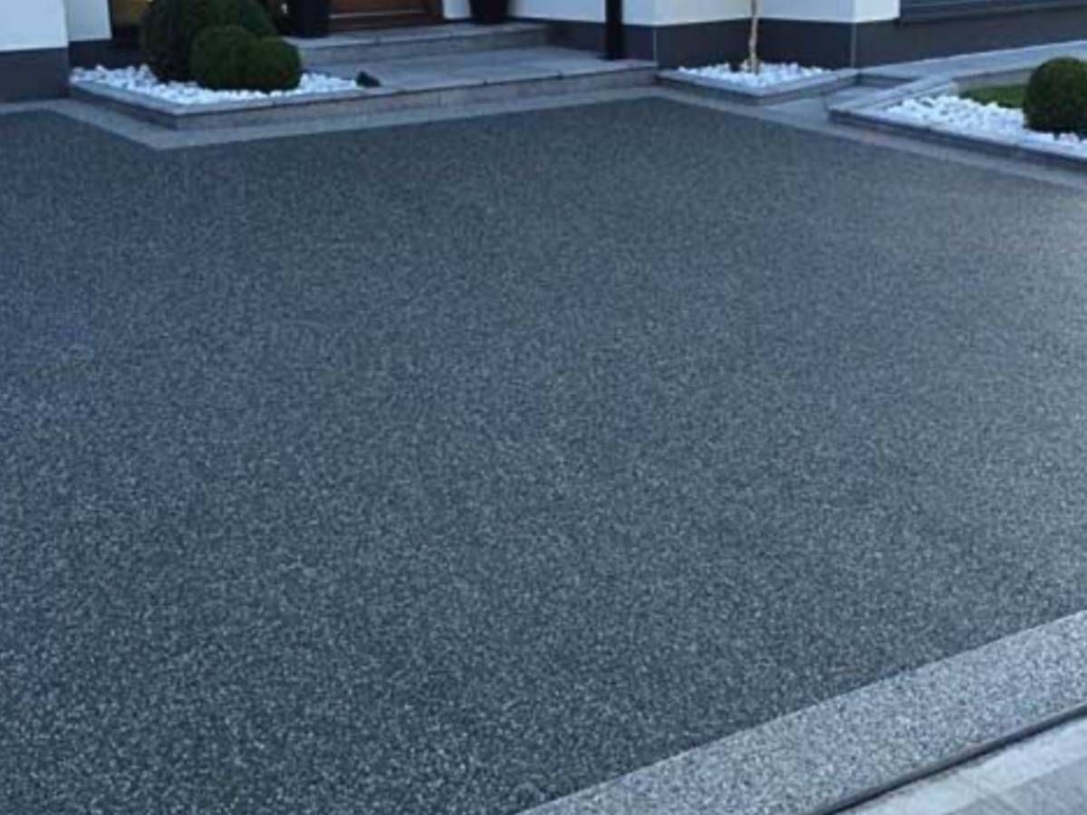 Driveways Sheffield two tone grey resin driveway in Sheffield