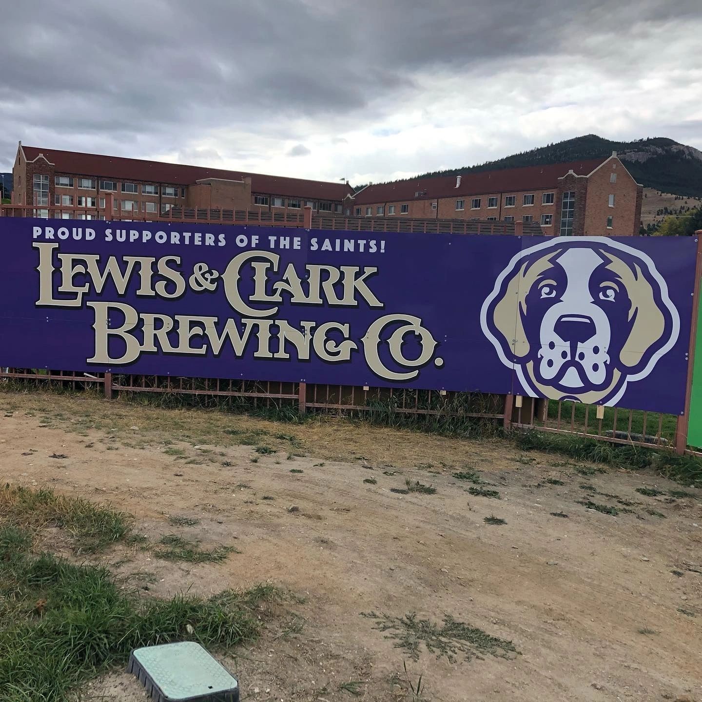 The front of a claire 's store with cars parked in front of it