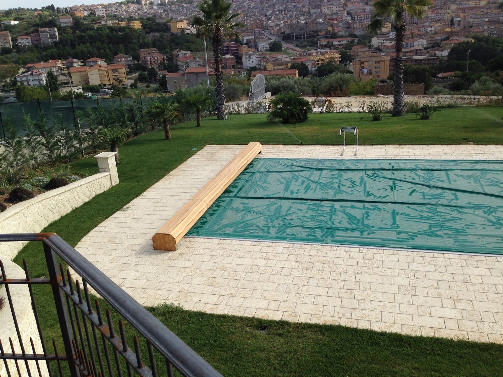 Lavori per la realizzazione di una piscina