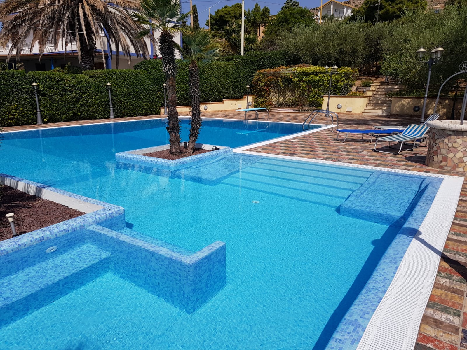 realizzazione piscine per case private