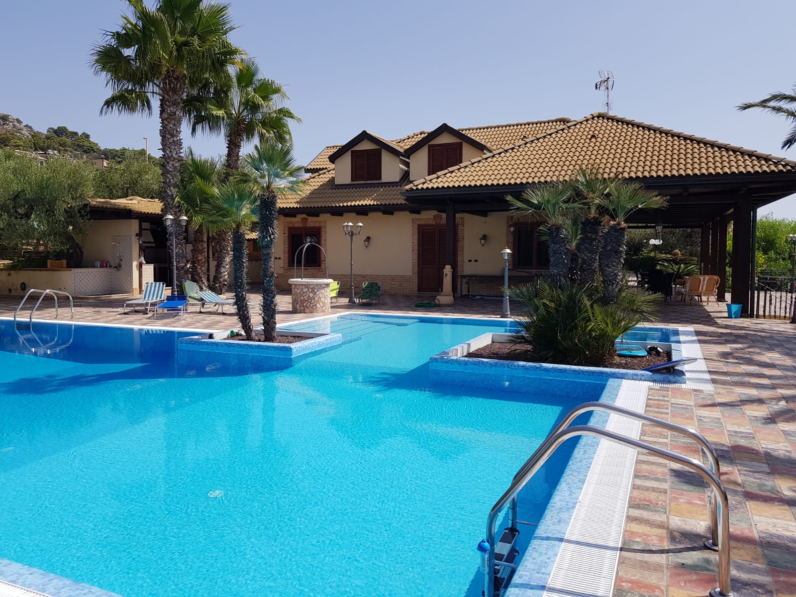 realizzazione piscine per case private