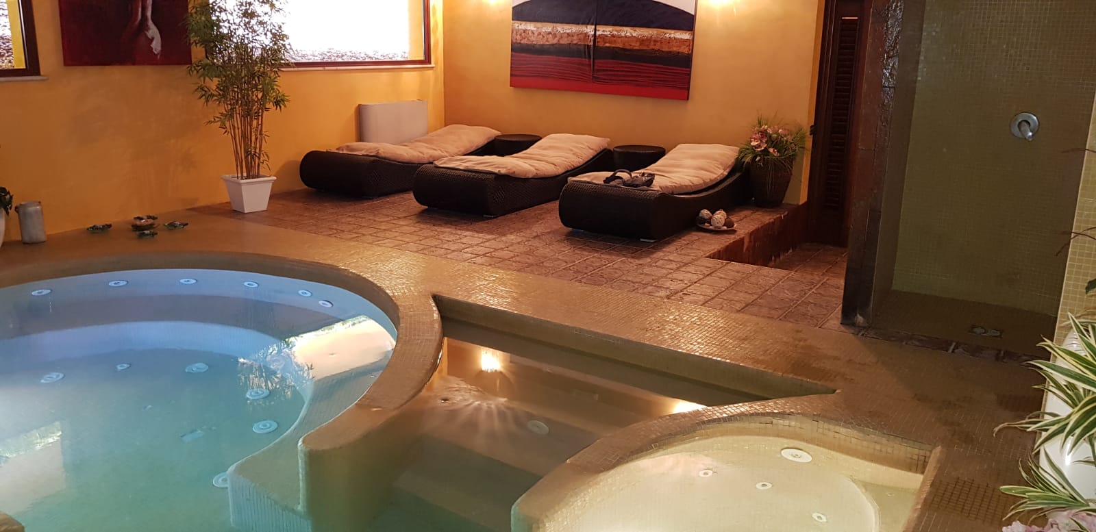 piscina per centro benessere