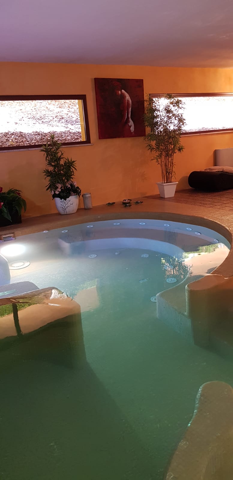 piscina per centro benessere