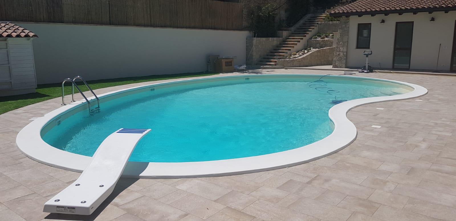 realizzazione piscine per case private