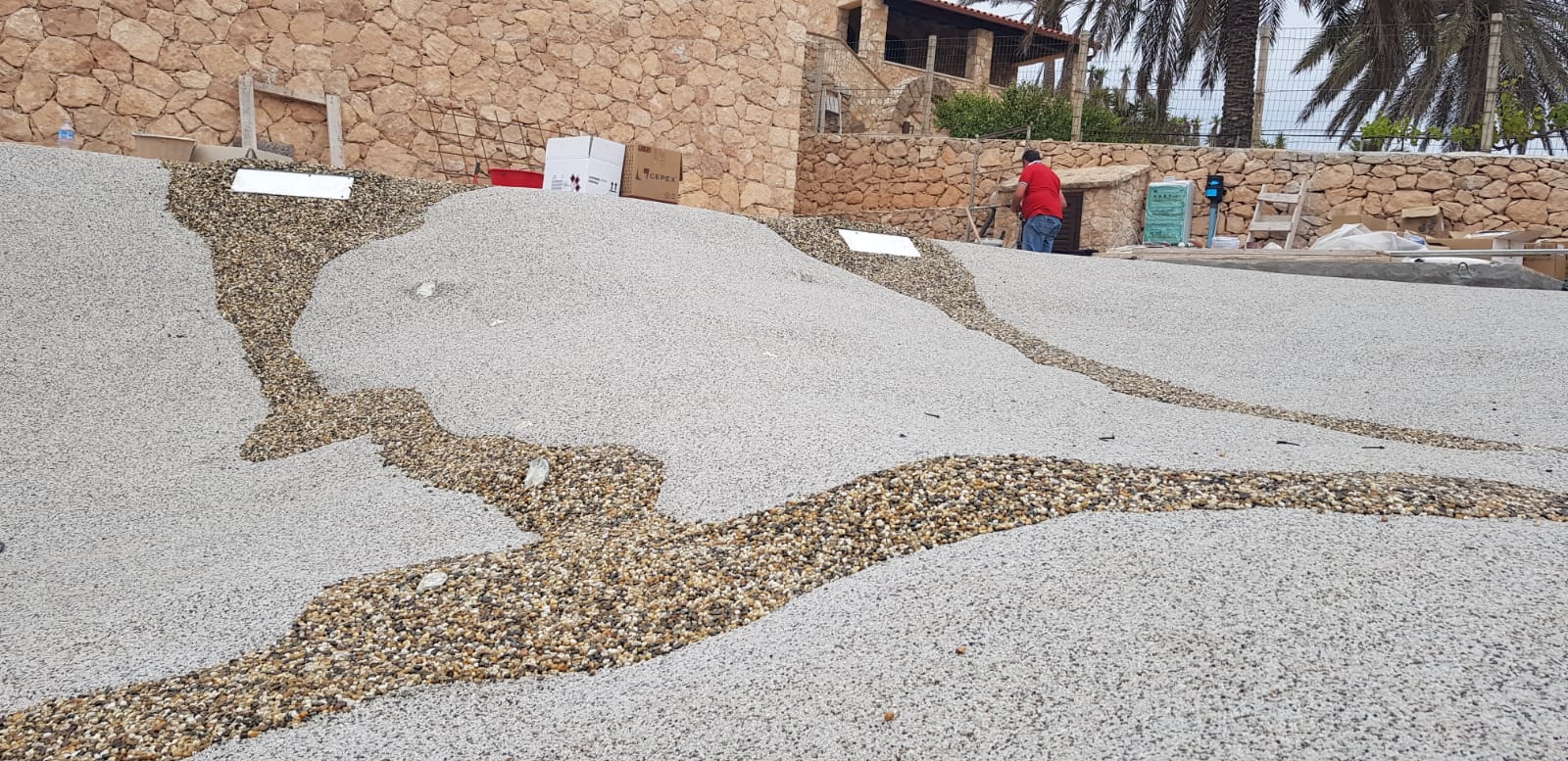 Lavori per la realizzazione di una piscina