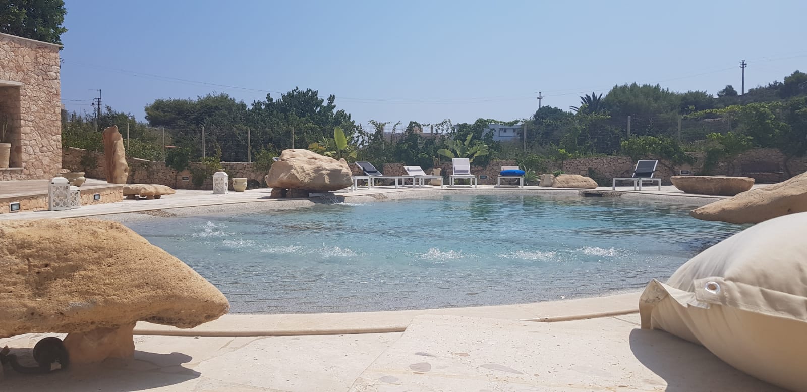 Lavori per la realizzazione di una piscina