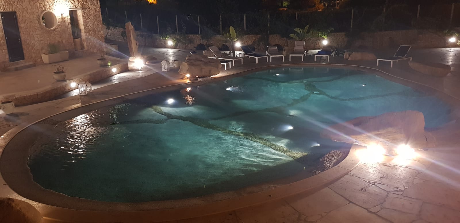 Lavori per la realizzazione di una piscina