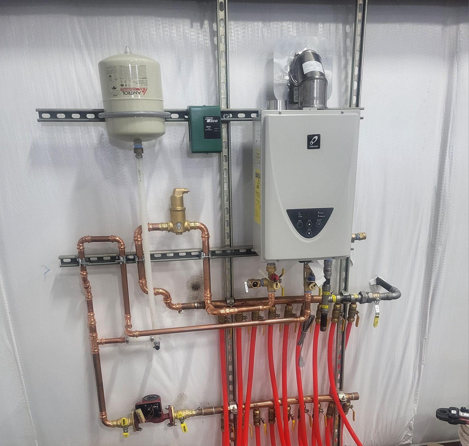 A white box with the letter a on it