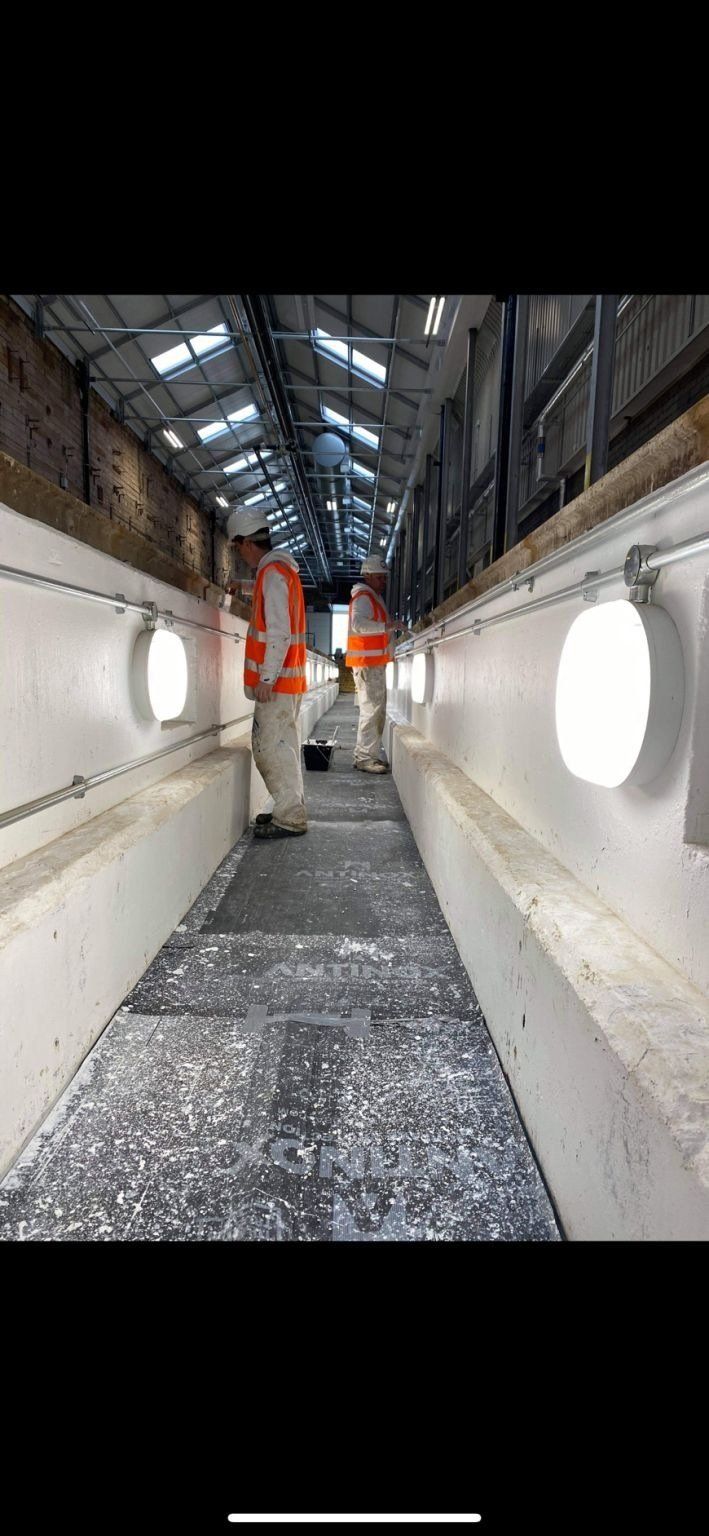 workers undertaking a refusbishment