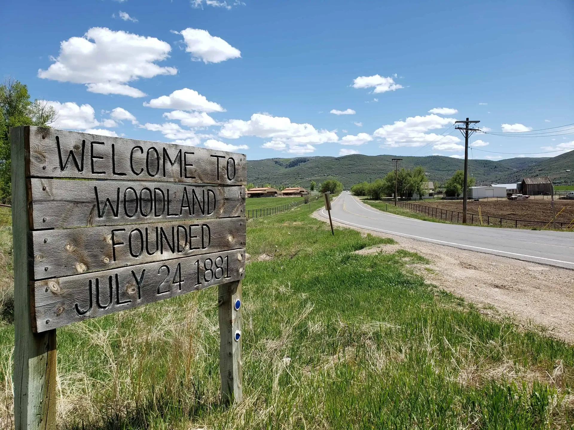 Welcome to Woodland, Utah sign