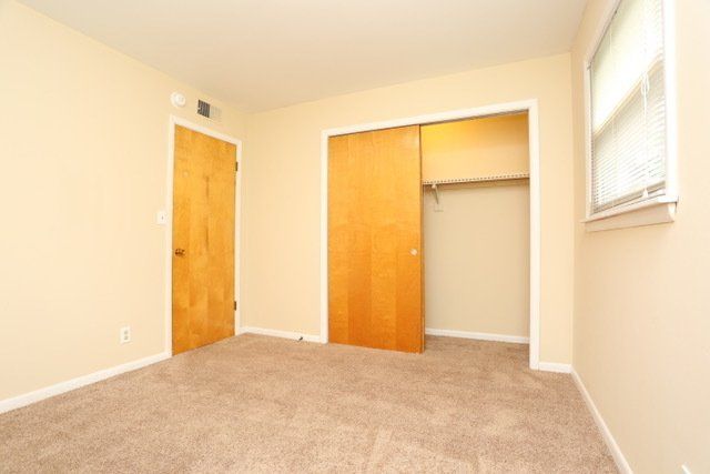 West Colonial Apartments