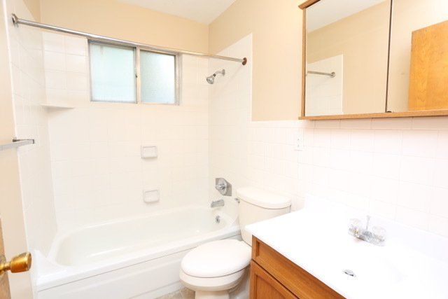 West Colonial Apartments