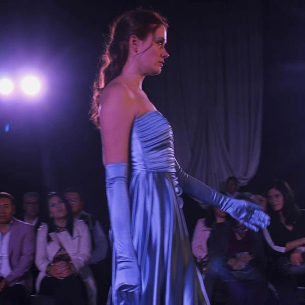 DISEÑO DE MODAS DE LA CRUZ