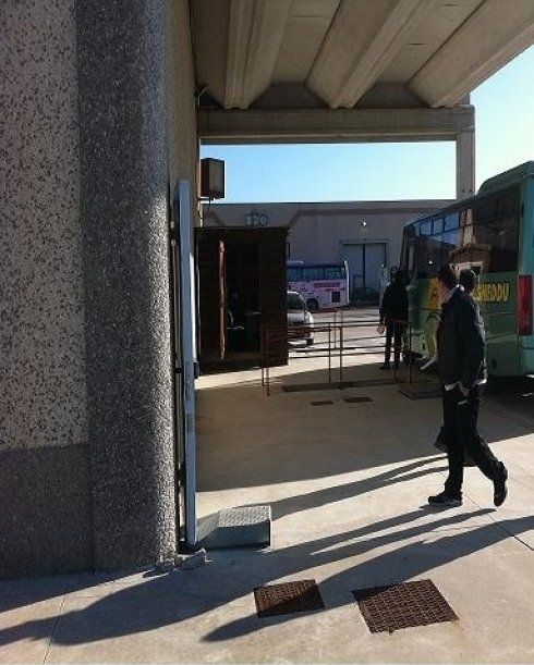 autobus parcheggiati