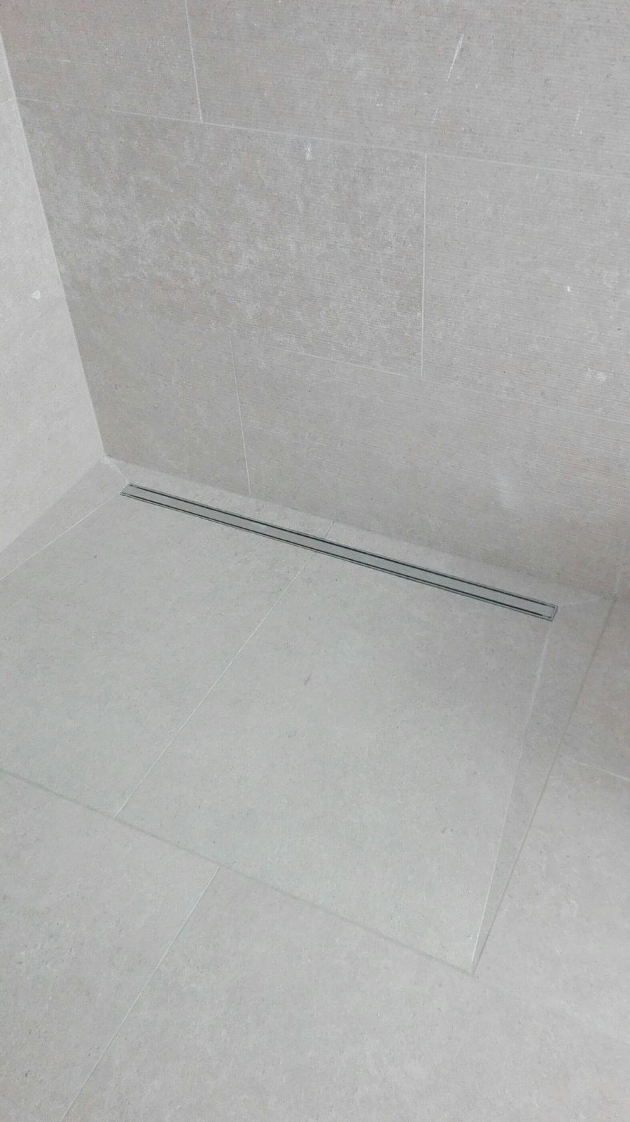 White shower tray